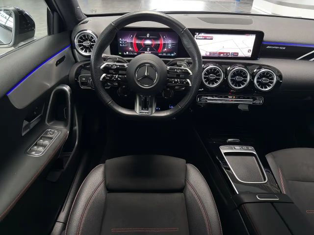 Mercedes-Benz A 35 AMG 4MATIC AMG Line