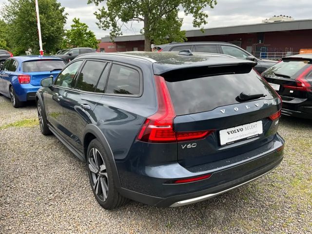 Volvo V60 Cross Country AWD Ultimate