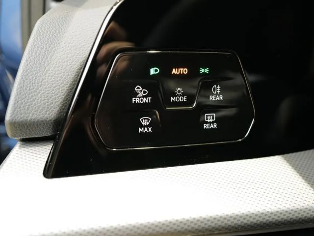 Volkswagen Golf 1.5 eTSI DSG Golf VIII