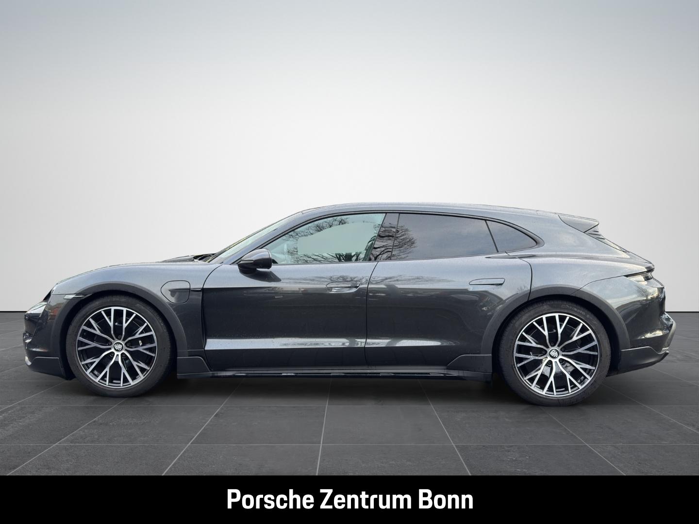 Porsche Taycan 4 Cross Turismo