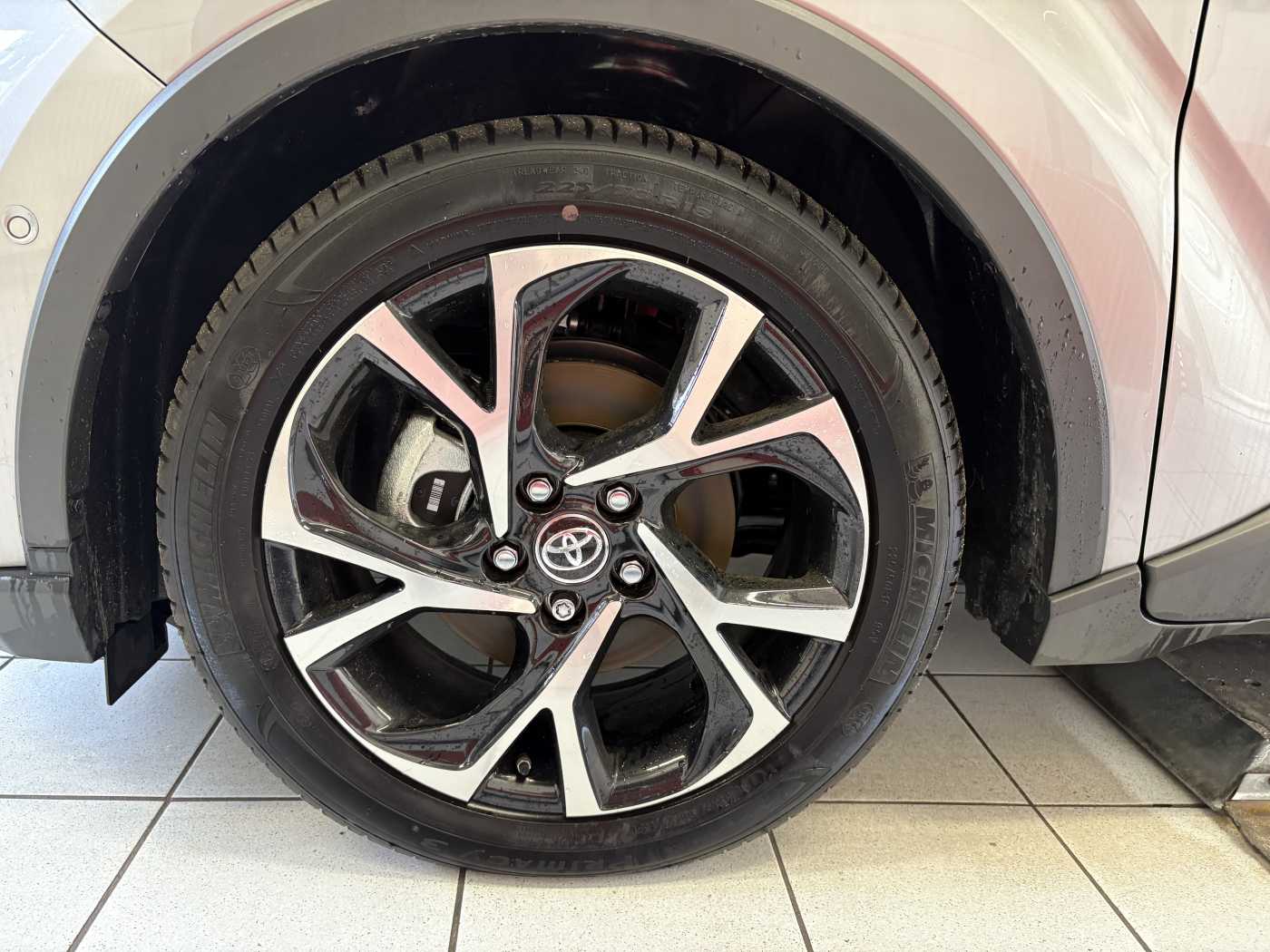 Toyota C-HR 5-deurs Plus