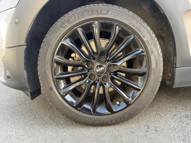 MINI Cooper Clubman Pano Leder Navi LED Komfort PDC v+h