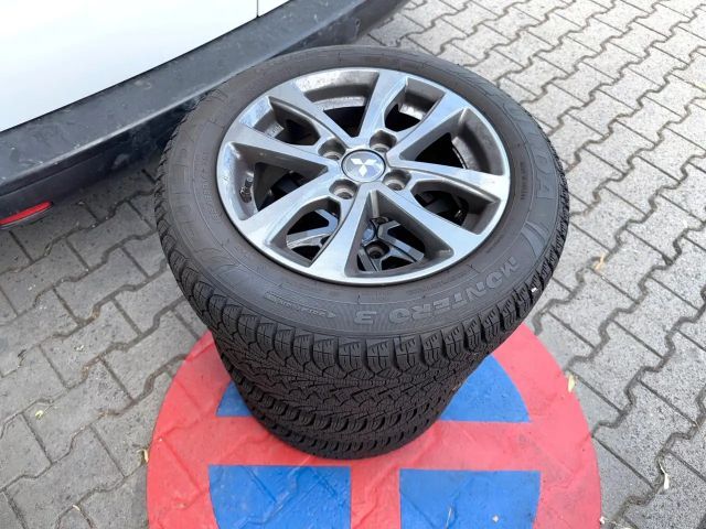 Mitsubishi Space Star Star