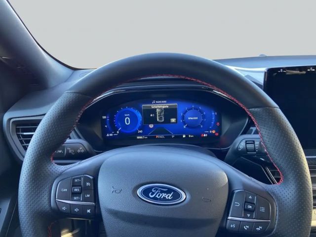 Ford Focus ST Line Wagon