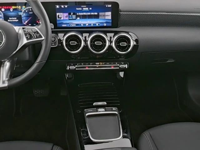 Mercedes-Benz A 200 Progressive