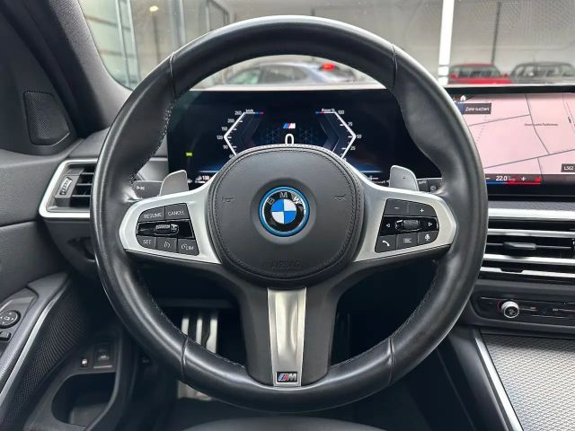 BMW 330 330e M-Sport Touring