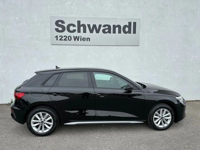 Audi A3 30 TFSI Sedan