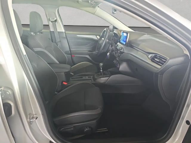 Ford Focus Cool & Connect EcoBoost Wagon