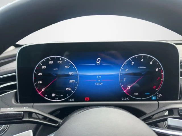 Mercedes-Benz E 200 AVANTGARDE Sedan