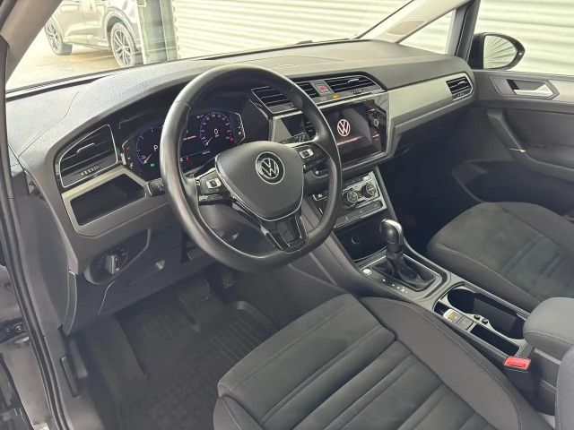 Volkswagen Touran DSG