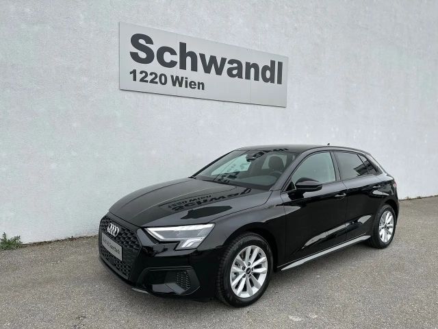 Audi A3 30 TFSI Sedan