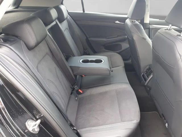 Volkswagen Golf IQ.Drive Style eHybrid