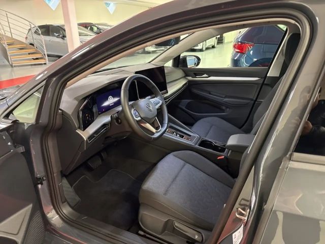 Volkswagen Golf 1.5 eTSI DSG Life