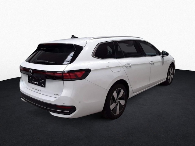 Volkswagen Passat 1.5 eTSI Business DSG Variant