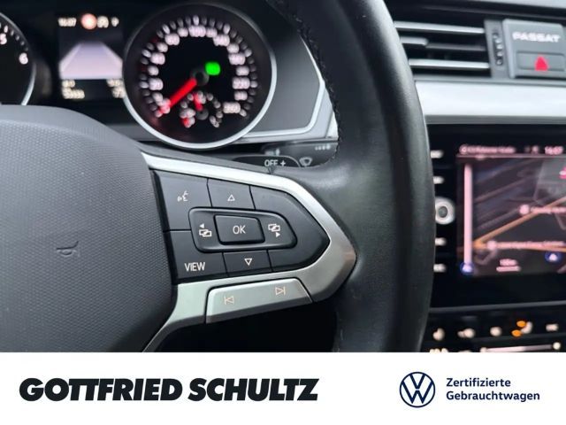 Volkswagen Passat 1.5 TSI Business DSG Variant