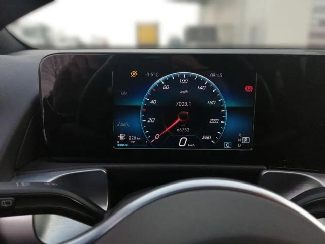 Mercedes-Benz GLB 200 4MATIC Progressive