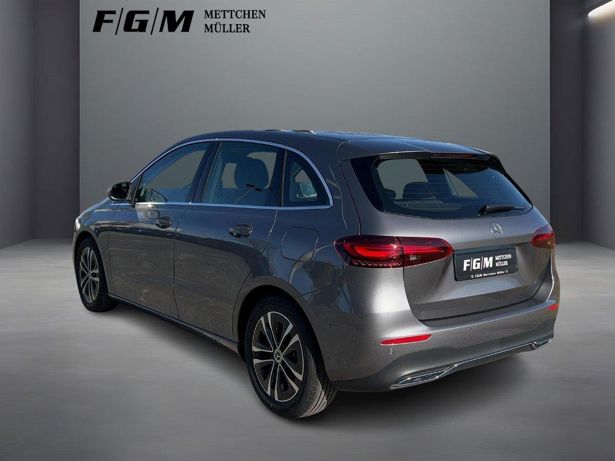 Mercedes-Benz B 180 Progressive Sedan