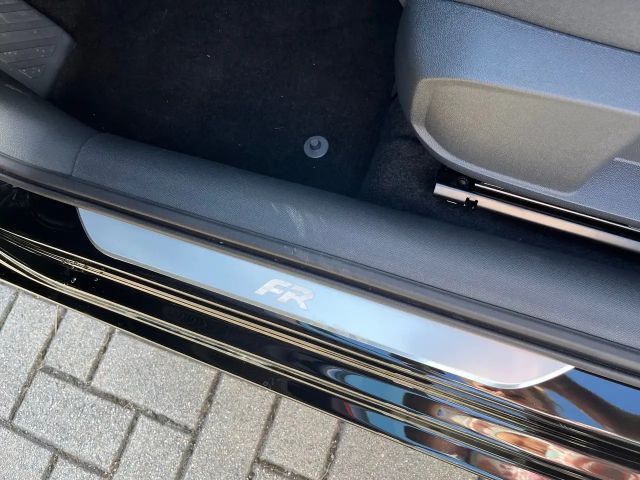 Seat Leon 1.5 eTSI DSG FR-lijn Sportstourer