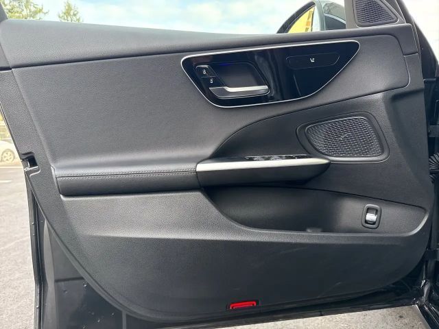 Mercedes-Benz C 180 Sedan