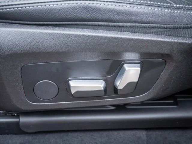 BMW X4 40i LASER+STANDHZG+AHK+PANO SITZBELÜFTUNG