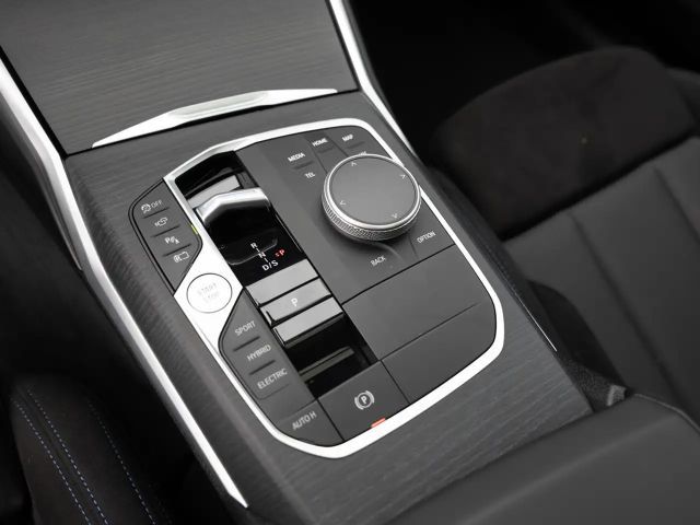 BMW 330 330e M-Sport Touring xDrive