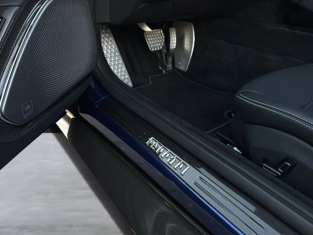 Ferrari Roma *Embleme*Navi*Kamera*JBL-HiFi*