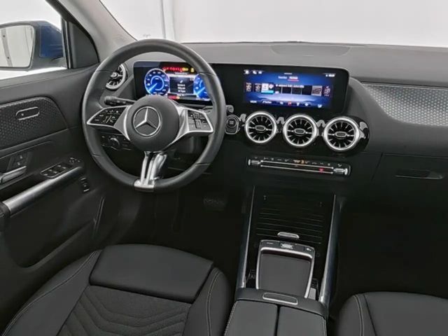 Mercedes-Benz EQA 300 4MATIC Advanced