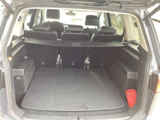 Volkswagen Touran DSG