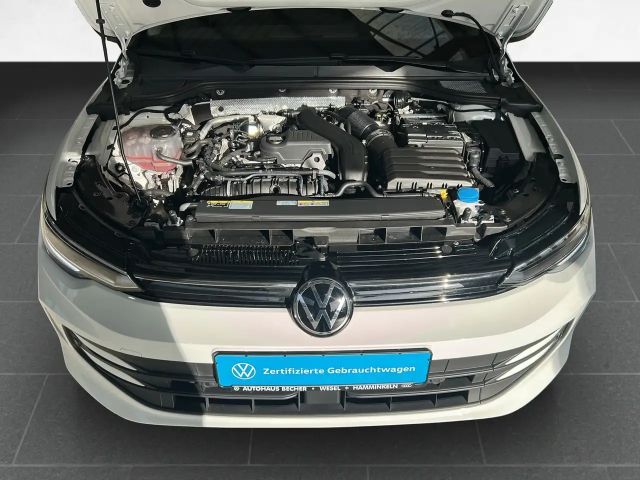 Volkswagen Golf 1.5 eTSI DSG Life Variant