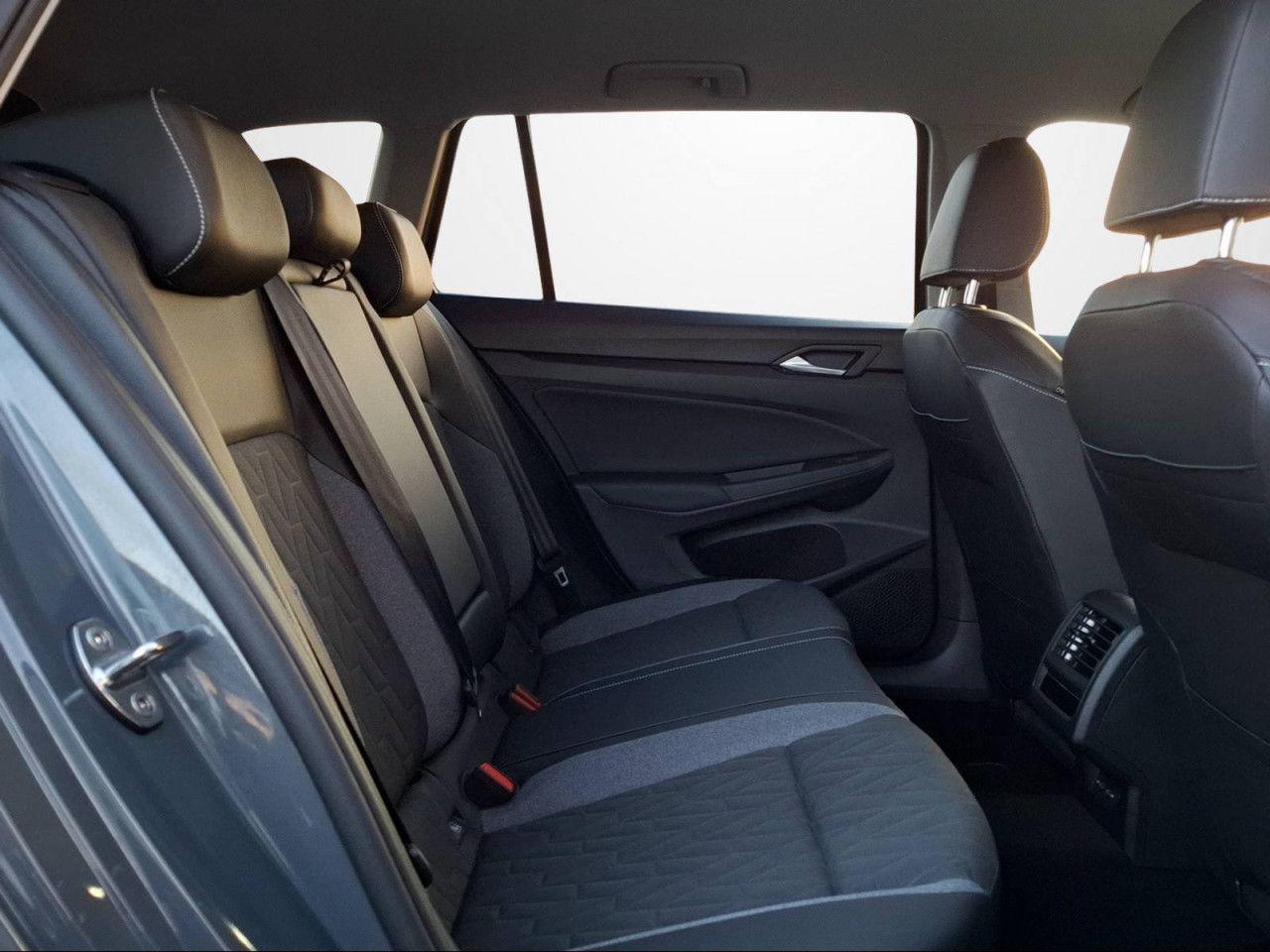 Volkswagen Golf 1.5 TSI Golf VIII Variant