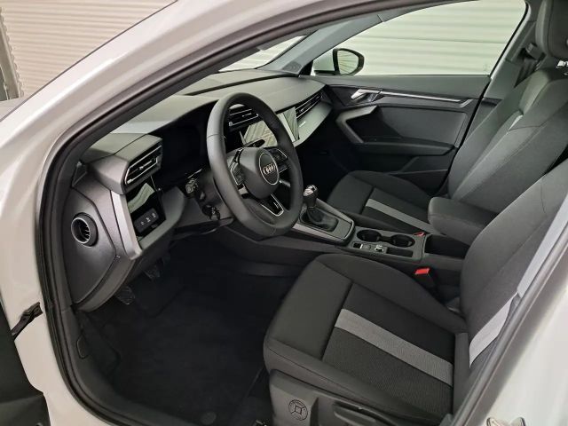 Audi A3 30 TFSI Sedan