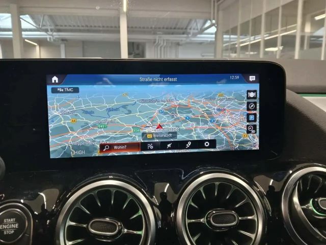 Mercedes-Benz GLA 250 AMG Line