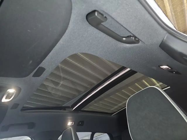 Volvo XC40 Dark Plus Recharge T5