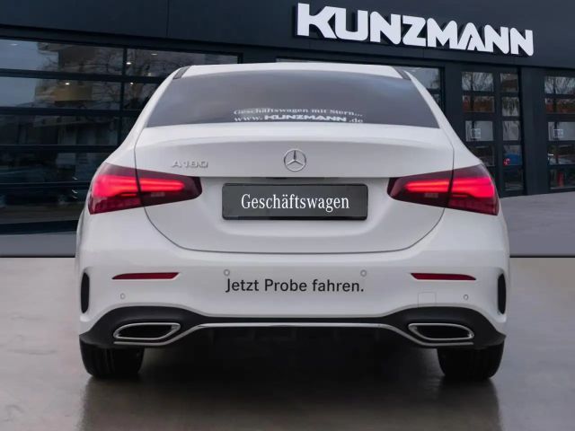 Mercedes-Benz A 180 AMG Line