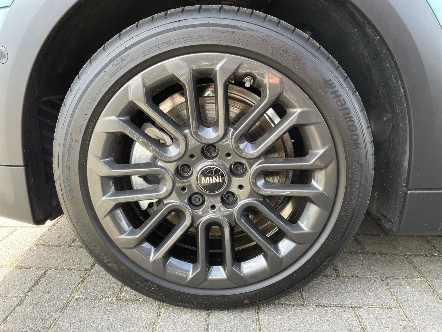 MINI Cooper 5-deurs Classic