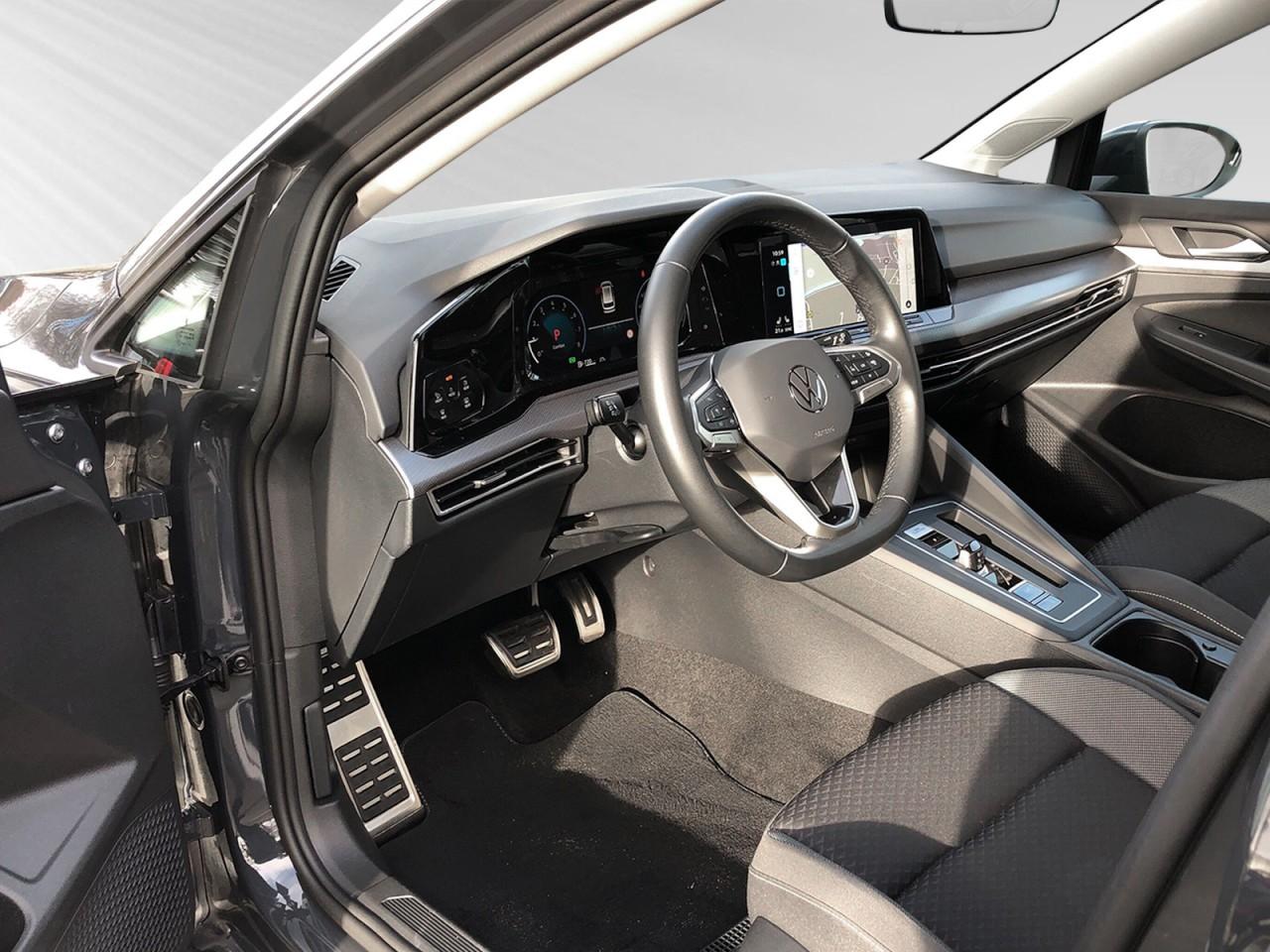 Volkswagen Golf 1.5 eTSI Life Variant