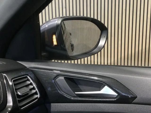 Volkswagen T-Cross 1.0 TSI DSG R-Line