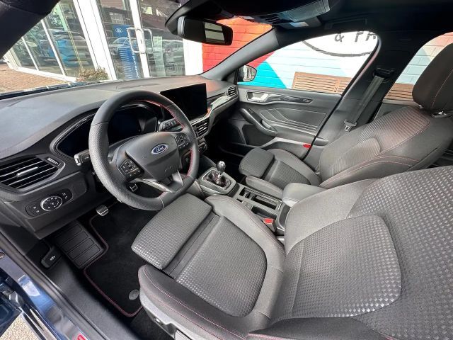 Ford Focus ST Line Wagon