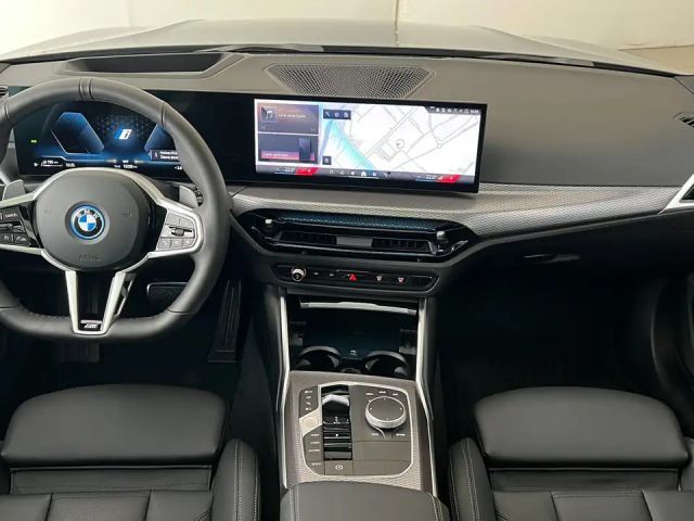 BMW 330 330e xDrive