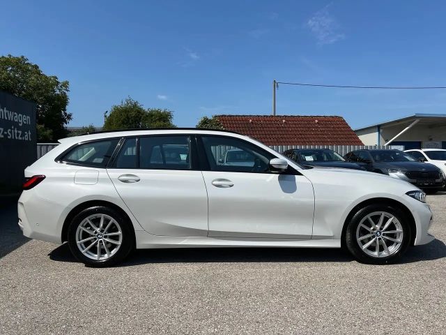 BMW 320 320d Touring xDrive