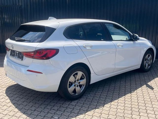 BMW 116 116i 5-deurs Sedan