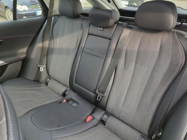 Mercedes-Benz E 200 AVANTGARDE Estate