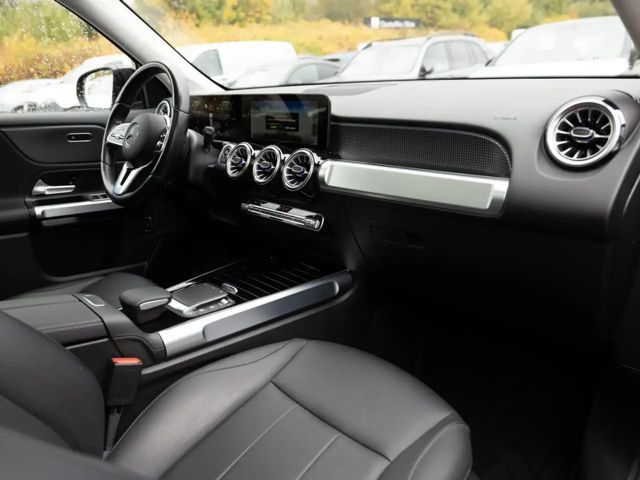 Mercedes-Benz EQB 300 4MATIC Progressive