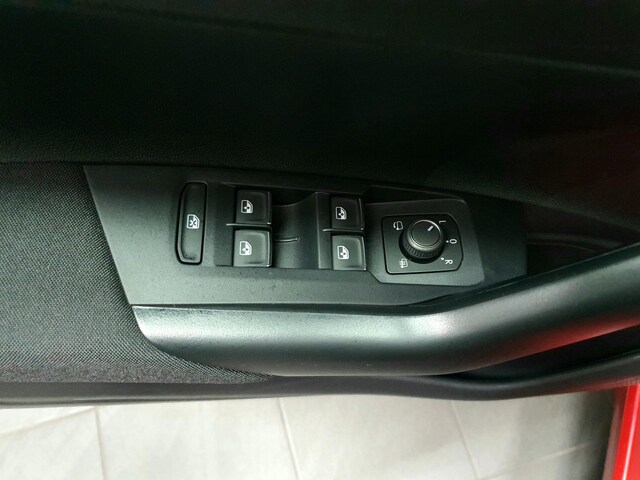 Volkswagen Polo 1.0 TSI DSG Style