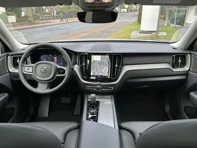 Volvo XC60 AWD Dark Plus T6