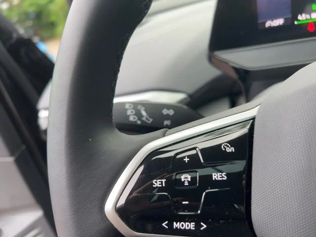 Volkswagen ID.5 150 kW 77 KWh Pro