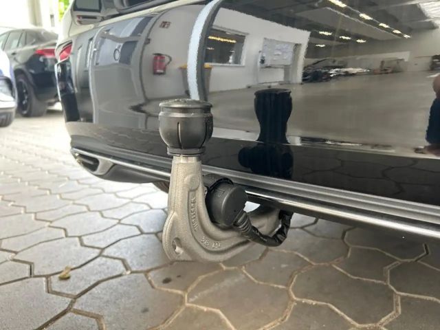 Mercedes-Benz A 180 Hatchback Progressive