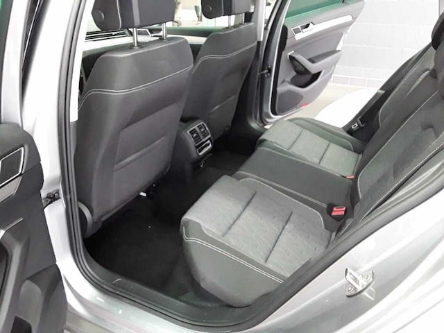 Volkswagen Passat 2.0 TDI Business DSG Variant