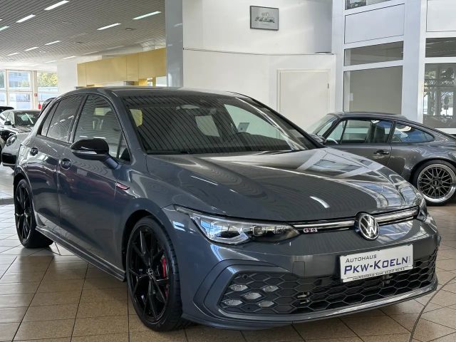 Volkswagen Golf GTI Style