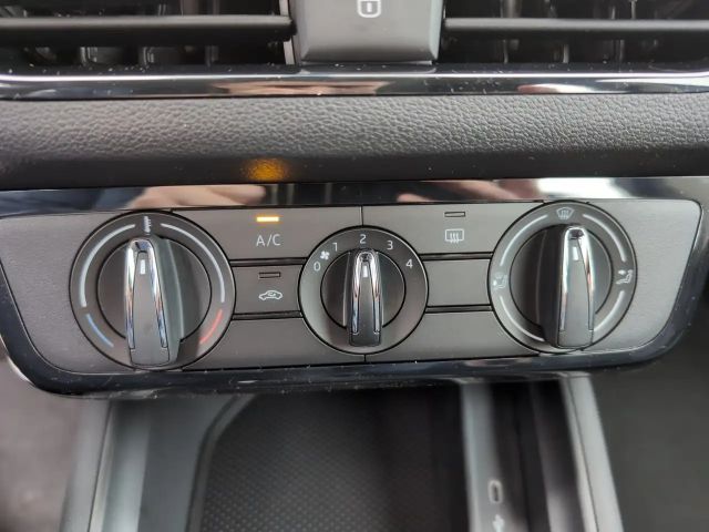 Skoda Kamiq Essence TSI